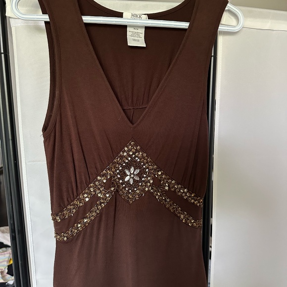 🤎 Brown Sleeveless Top – V-Neck & Lightweight - Picture 1 of 2